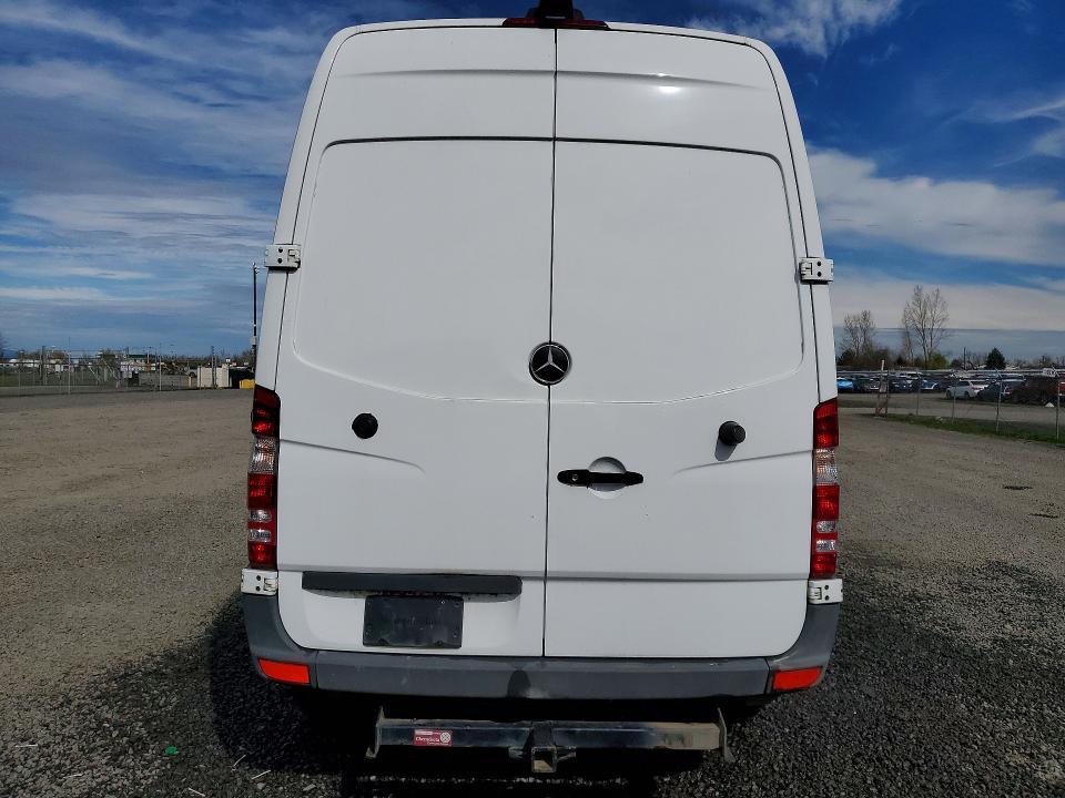 2017 Mercedes-Benz 2017 Mercedes Benz Sprinter 2500 Delivery van