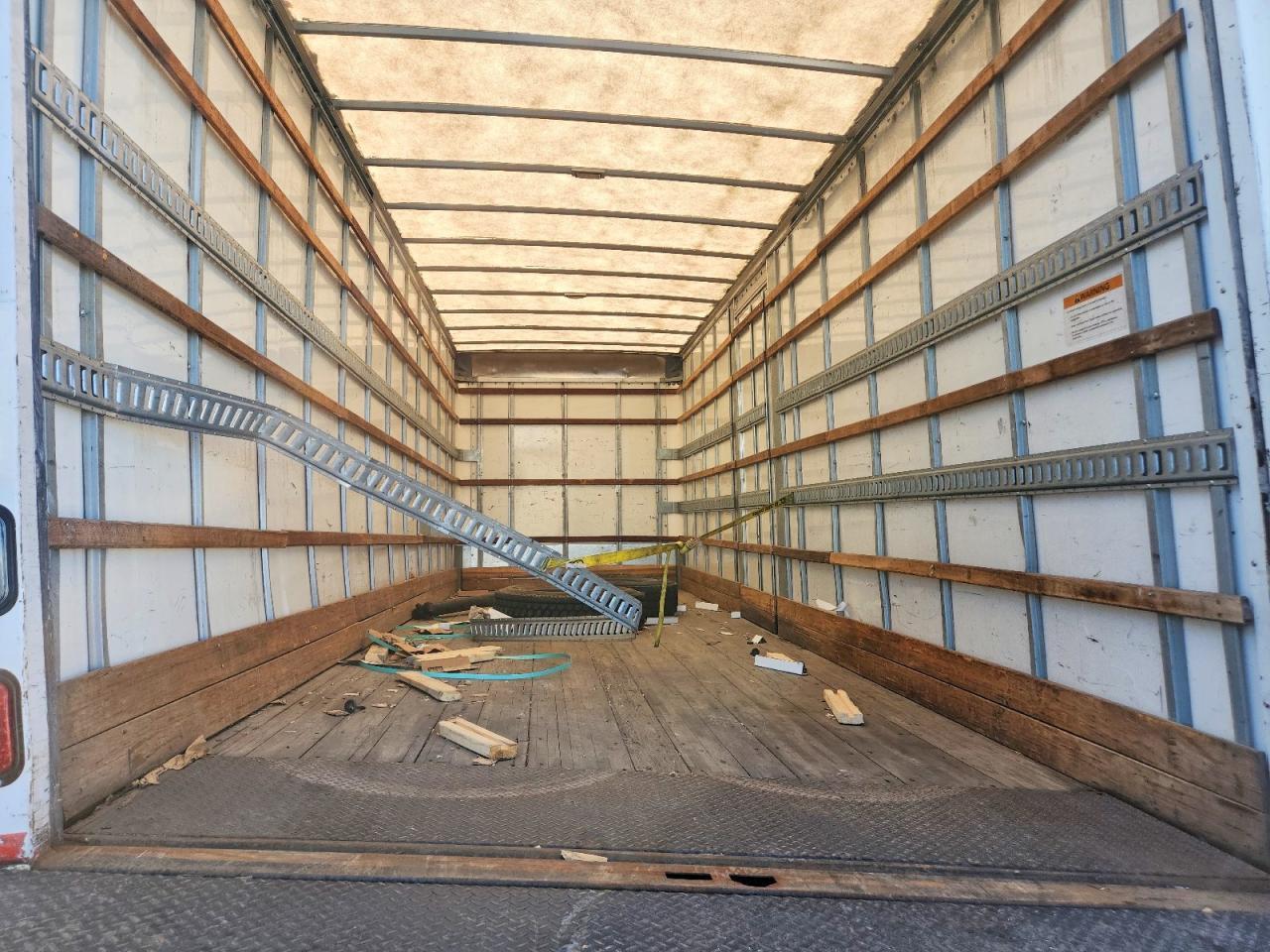2016 Freightliner Business Class M2 BOX Truck