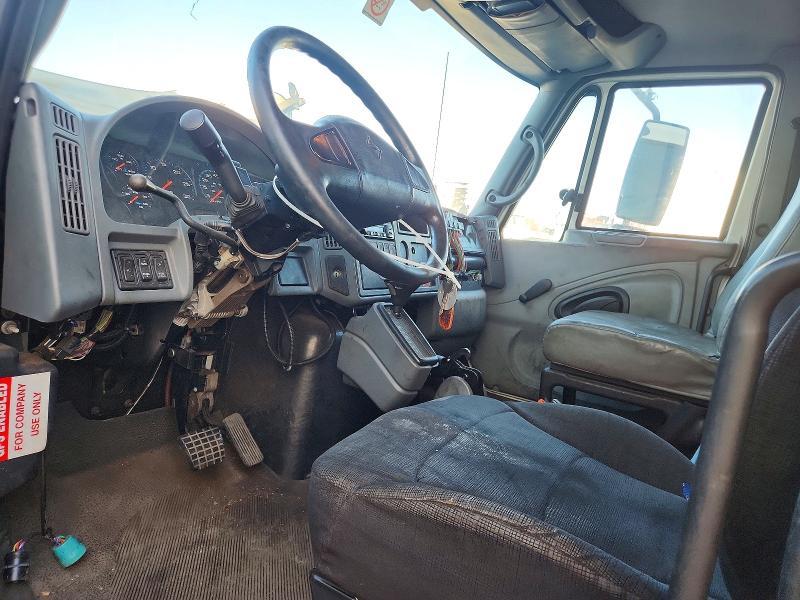 2003 International MA025 BOX Truck