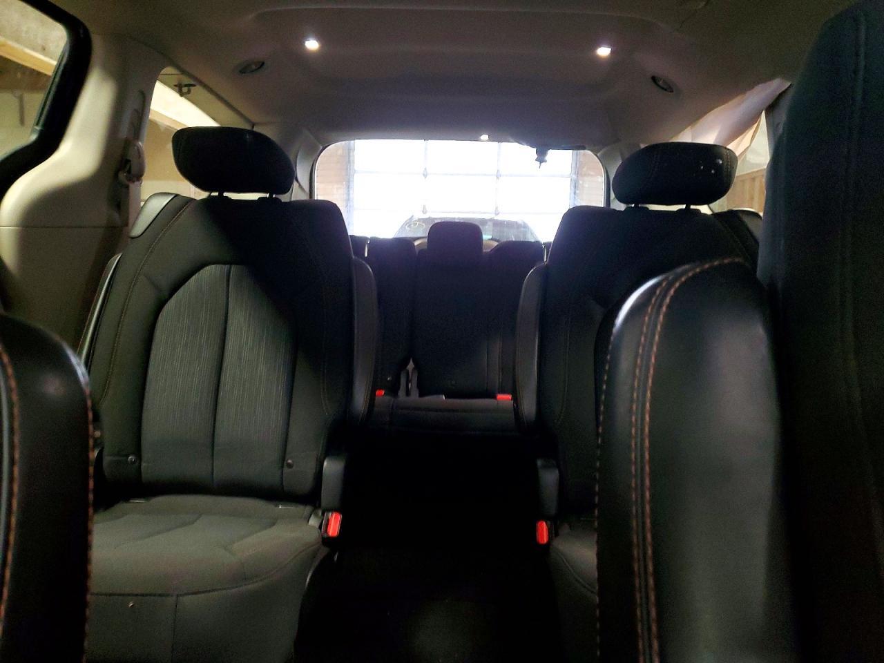 2020 Chrysler Pacifica Touring