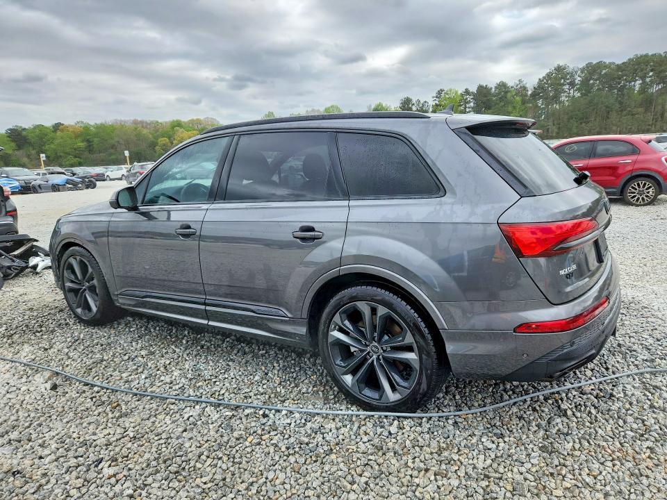 2025 Audi Q7 Prestige