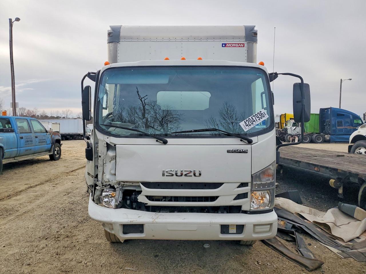 2020 Isuzu NPR HD BOX Truck