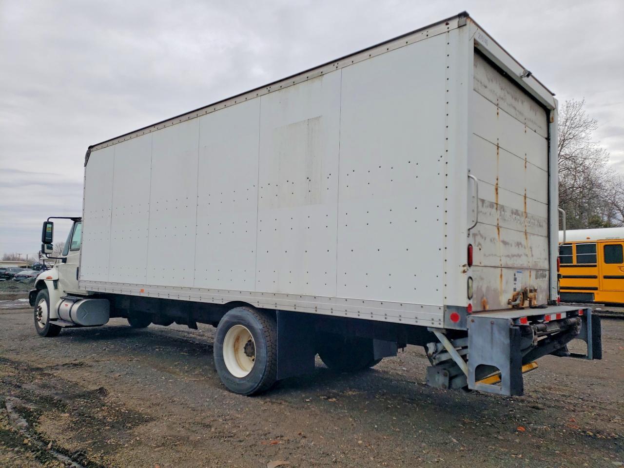 2015 International 4300 BOX Truck