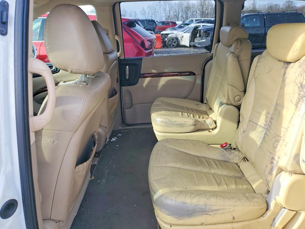 2008 Hyundai Entourage gls
