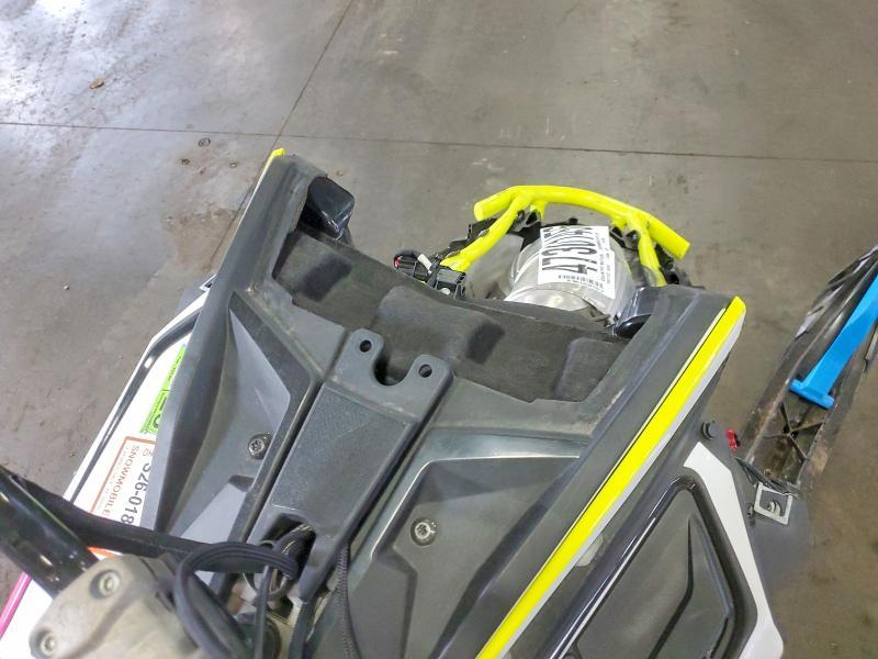 2022 Polaris Matryx RMK PKG