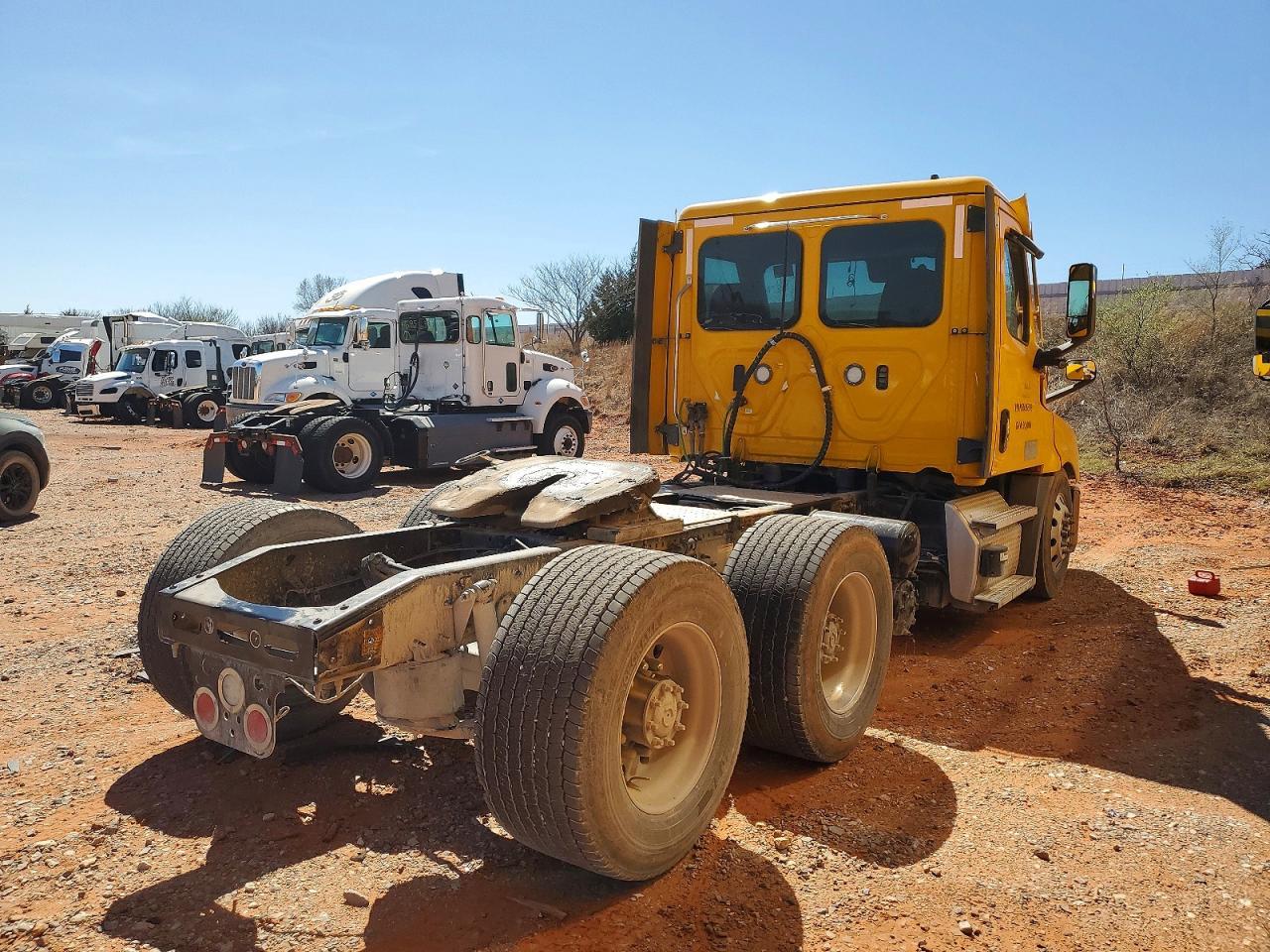 2022 Freightliner Cascadia 1-Semi Truck