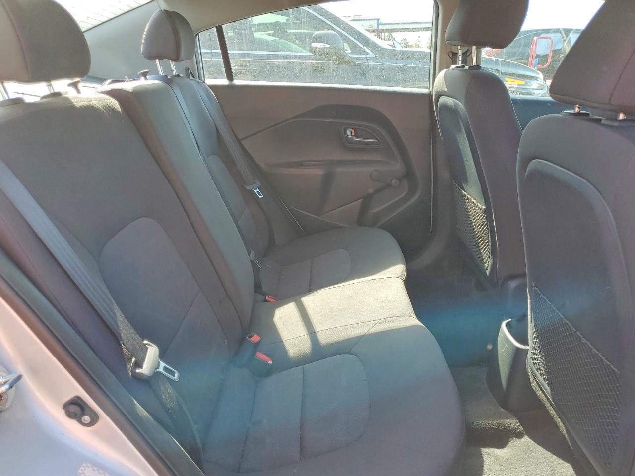 2016 KIA Rio lx
