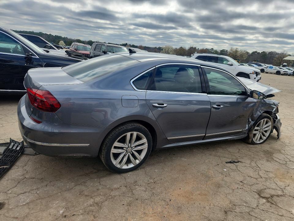 2017 Volkswagen Passat sel Premium