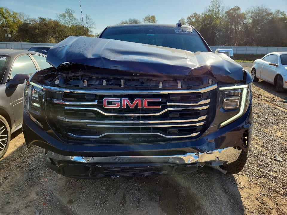 2022 GMC Sierra K1500 SLT