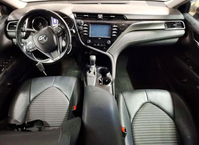 2020 Toyota Camry se Nightshade