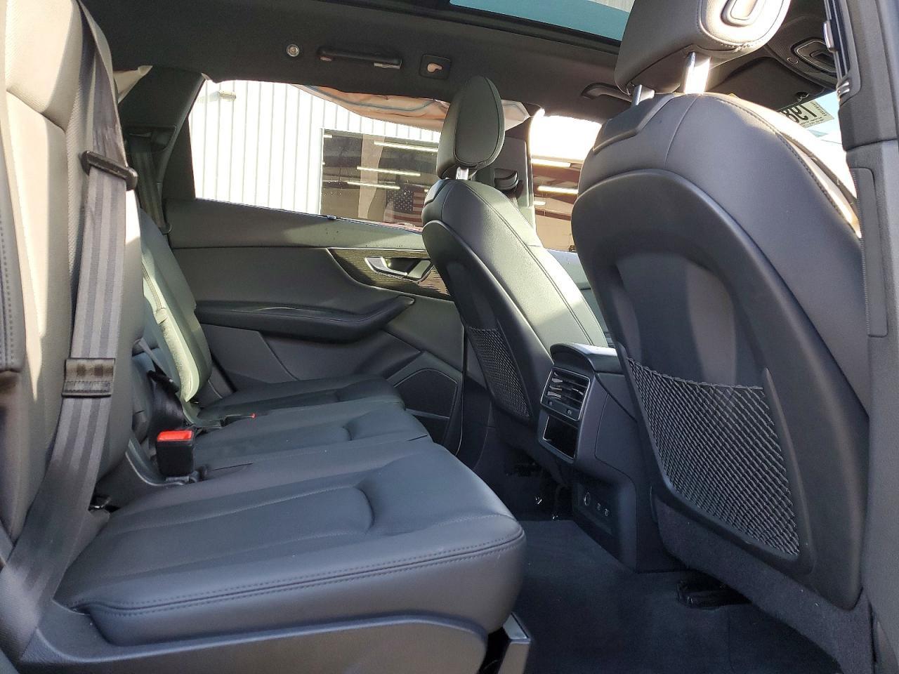 2021 Audi Q7 Premium Plus