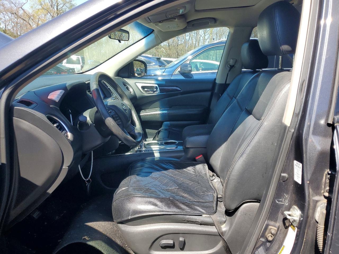 2013 Nissan Pathfinder s