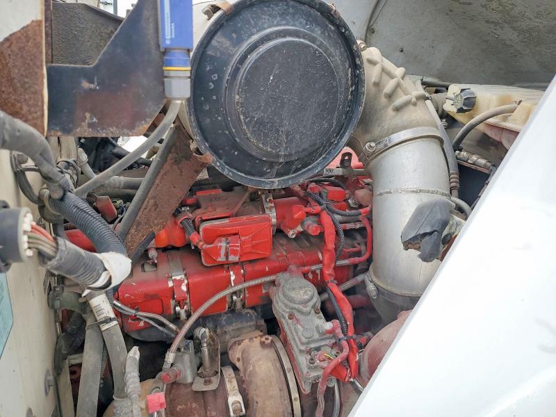 2013 Peterbilt 365 Car Hauler Truck