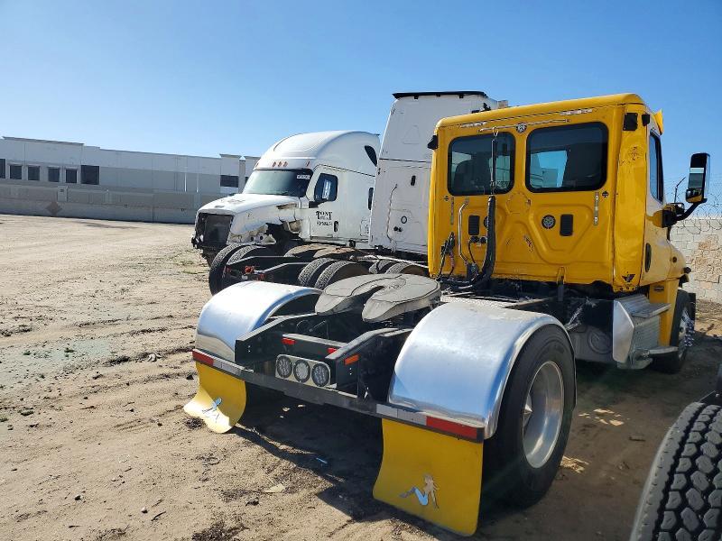 2013 Freigliner Cascadia 125