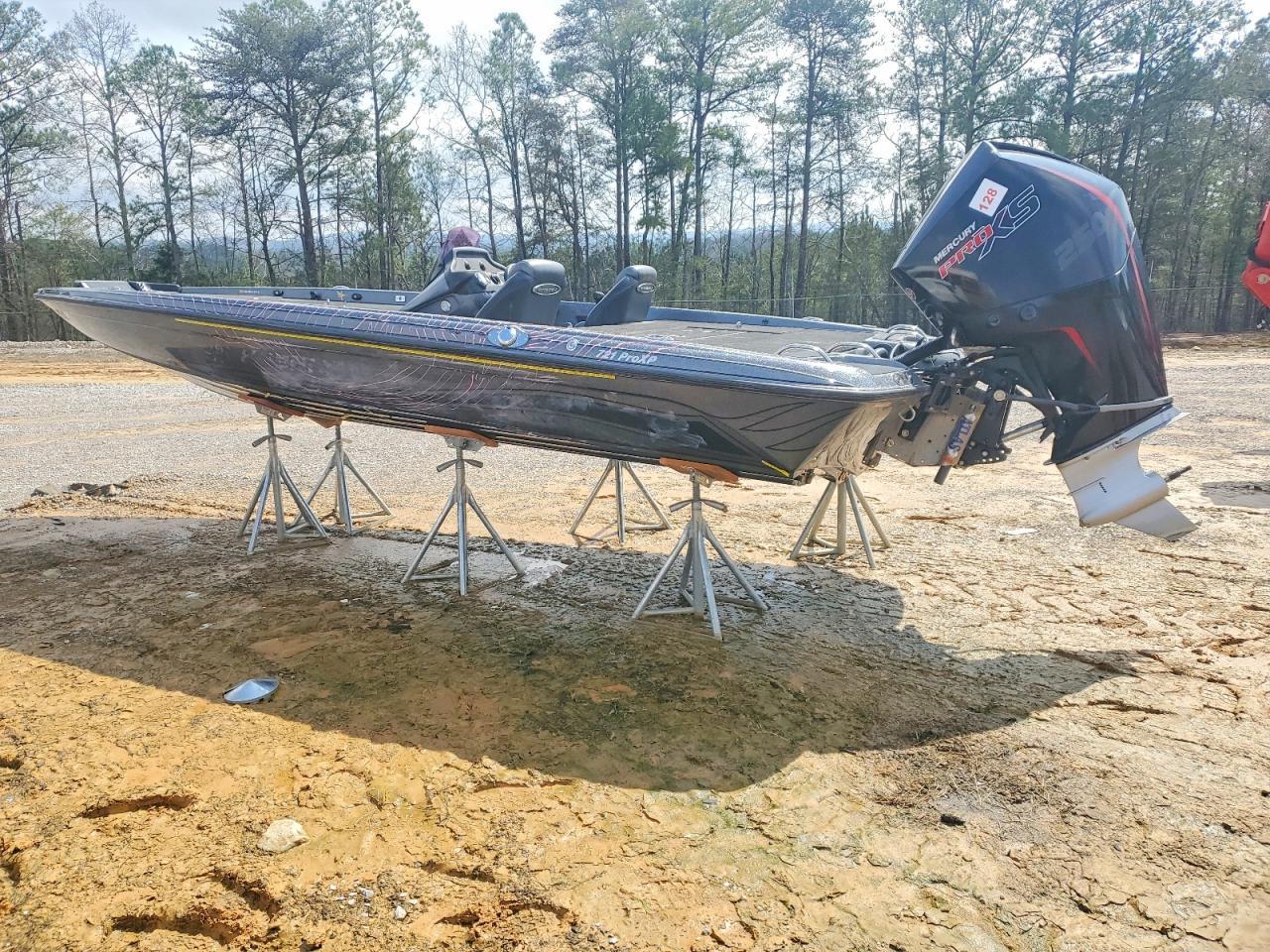 2021 Phoenix Marine 719 PRO XP