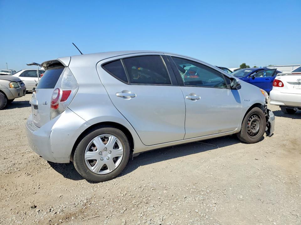 2013 Toyota Prius c Three