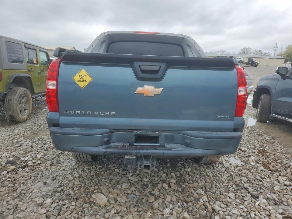 2011 Chevrolet Avalanche LS