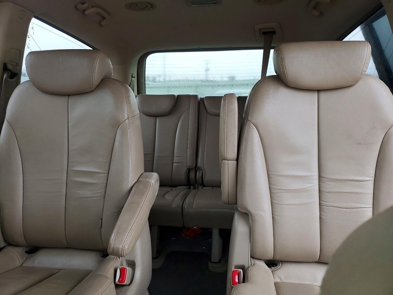 2007 KIA Sedona Base