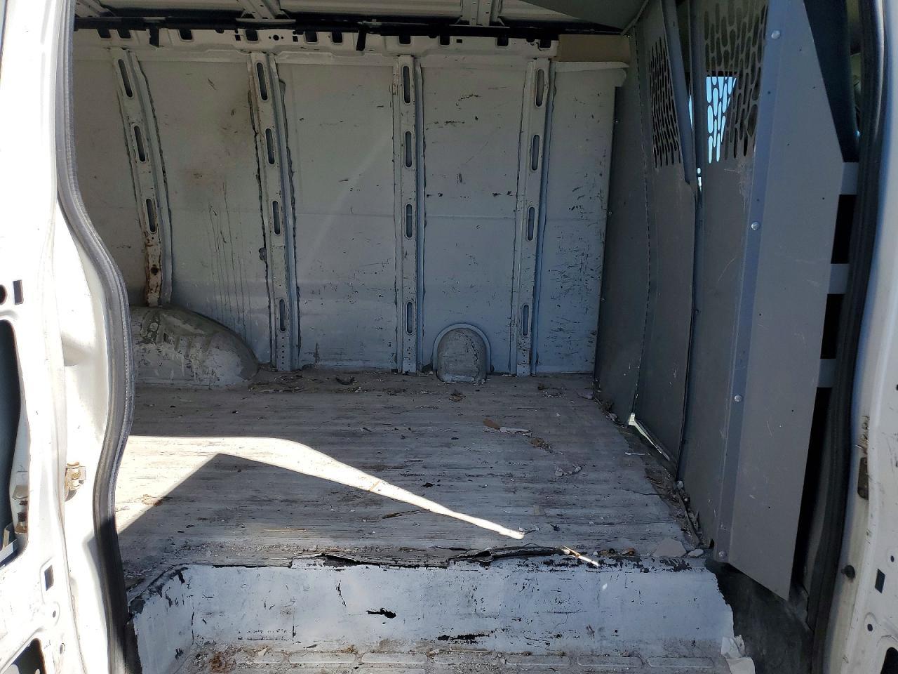 2014 Chev Express G1500