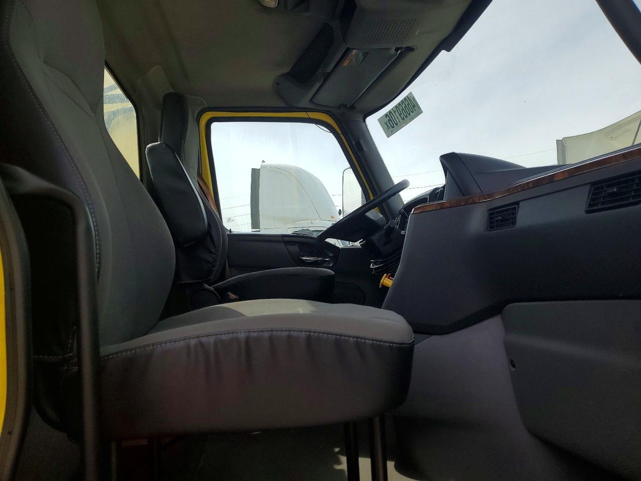 2020 International RH613 Semi Truck