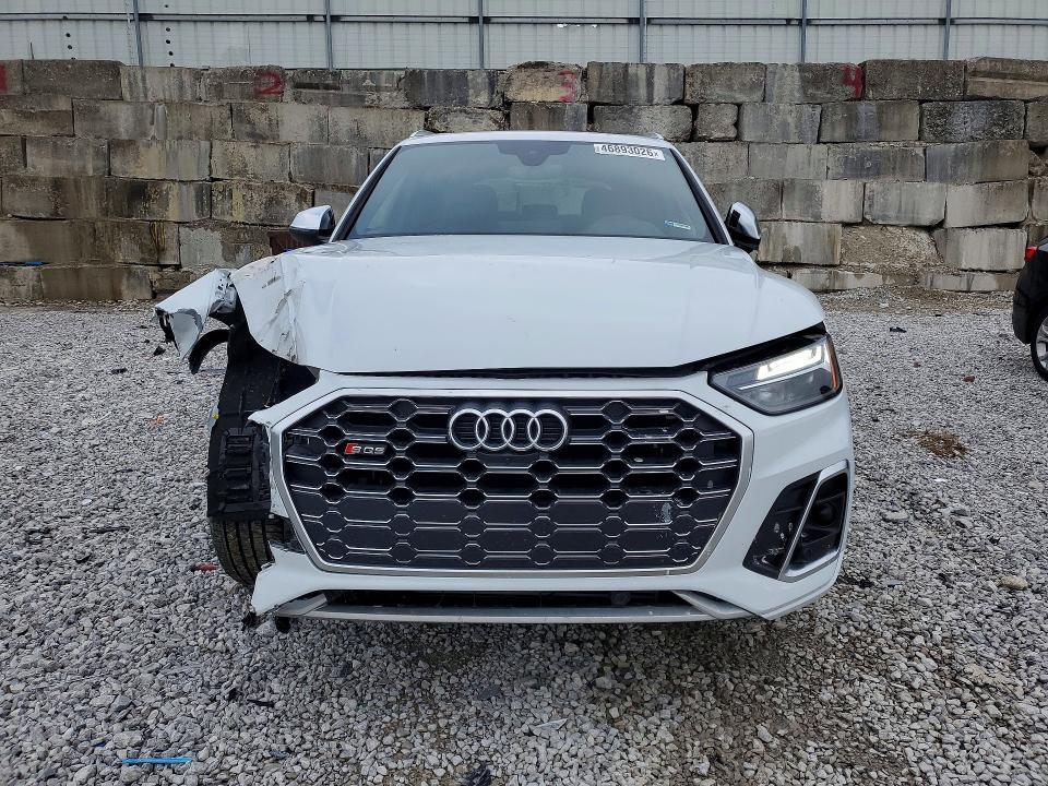 2025 Audi SQ5 Premium Plus