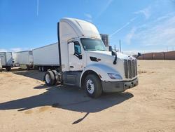 Peterbilt 579 Semi Truck salvage cars for sale: 2018 Peterbilt 579 Semi Truck