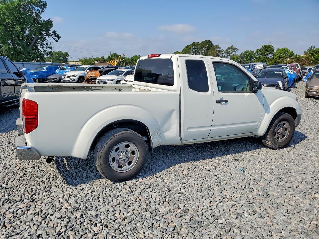 2013 Nissan Frontier S