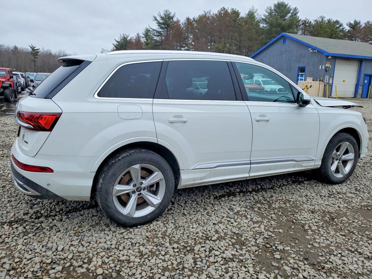2024 Audi Q7 Premium Plus
