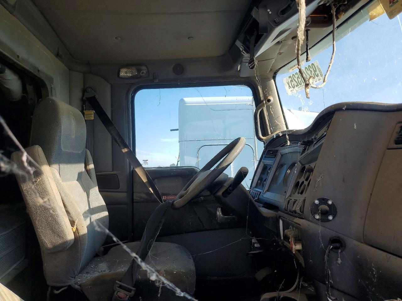 2008 Kenworth T800 Truck Cab AND Chassis