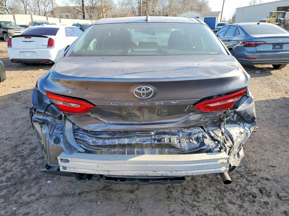 2019 Toyota Camry le