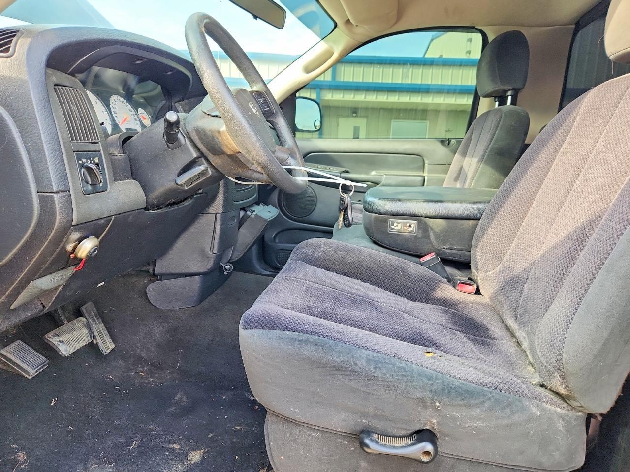 2005 Dodge RAM 1500 ST