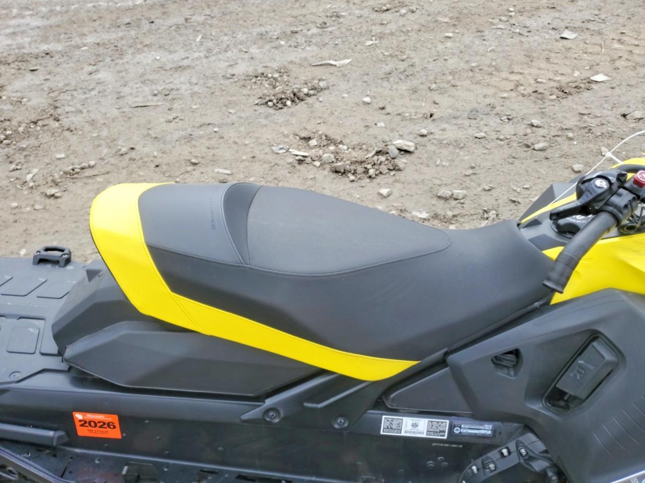 2021 Skidoo Renegade Adrenaline