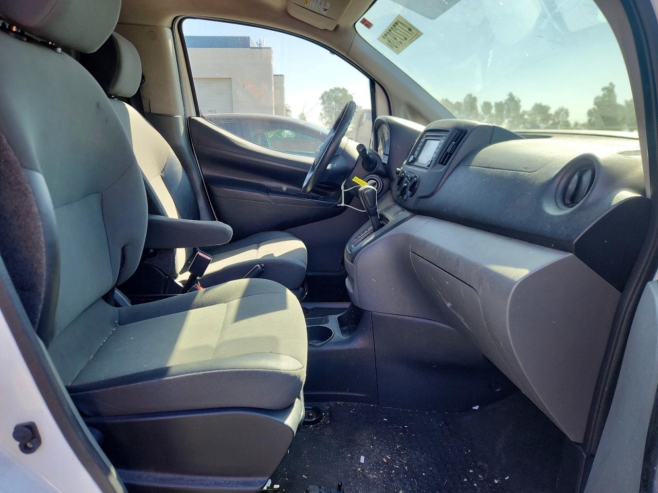 2017 Nissan NV200 SV