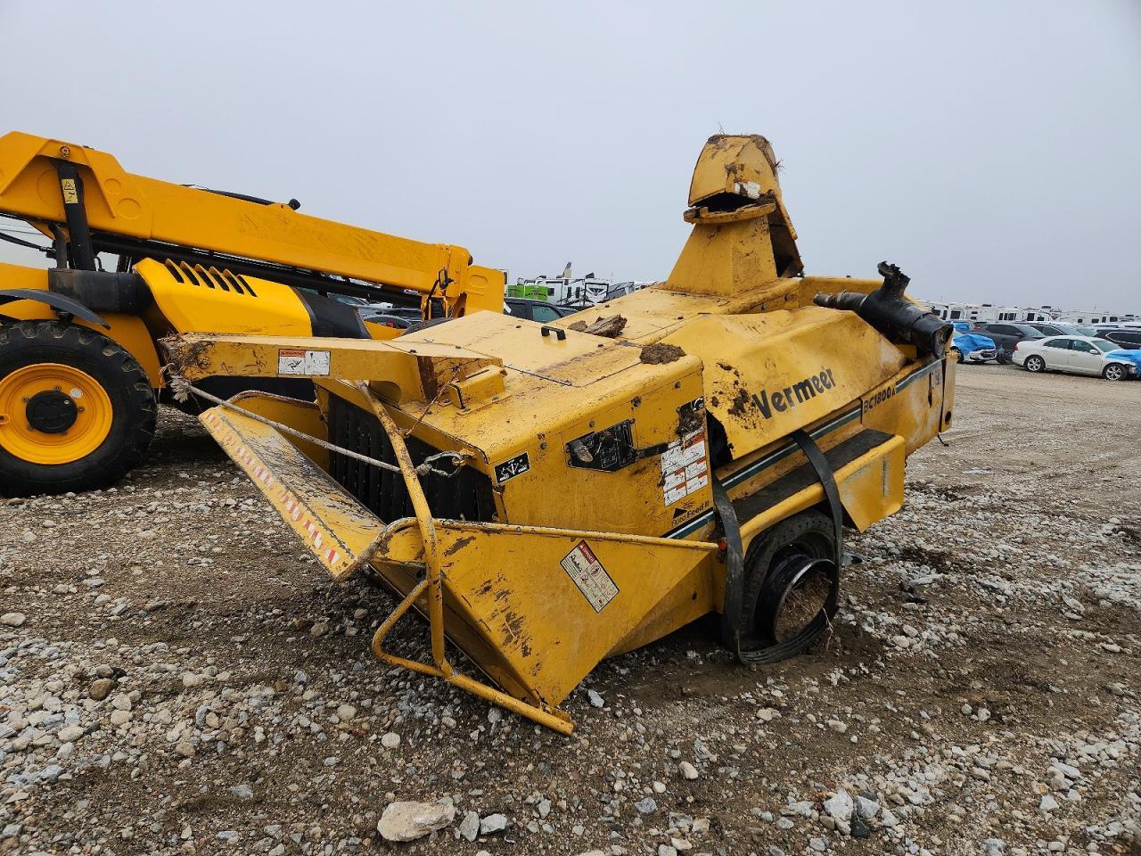 2004 Vermeer BC1800A Wood Chipper