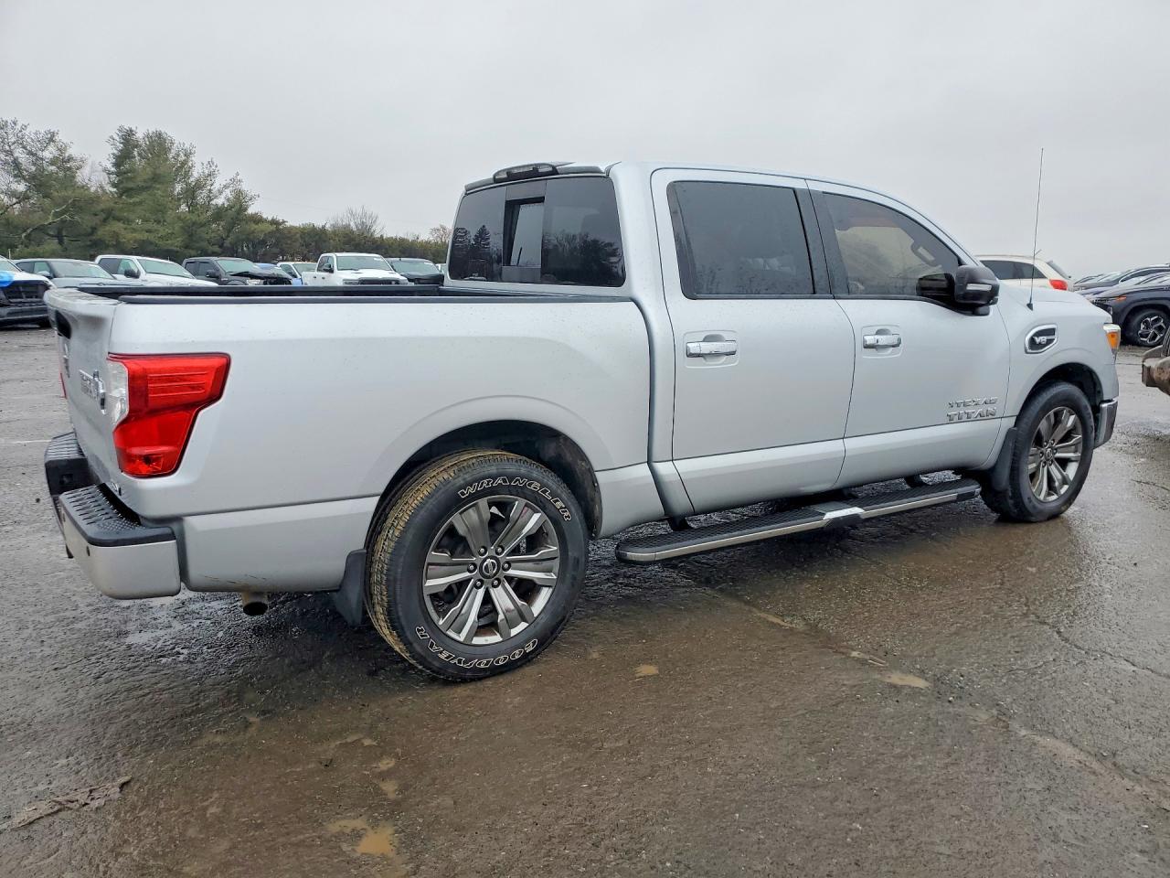 2017 Nissan Titan SV