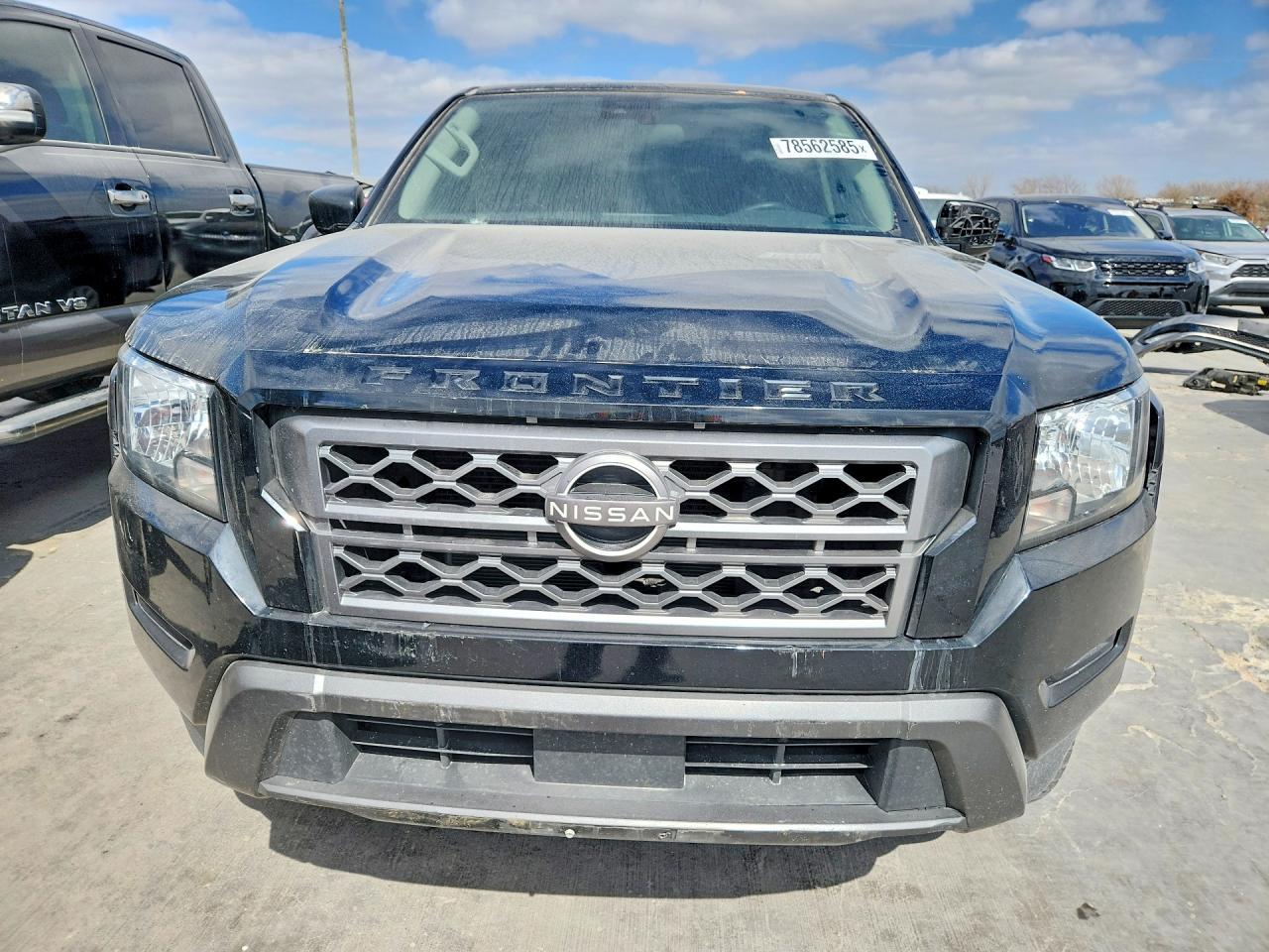 2022 Nissan Frontier SV