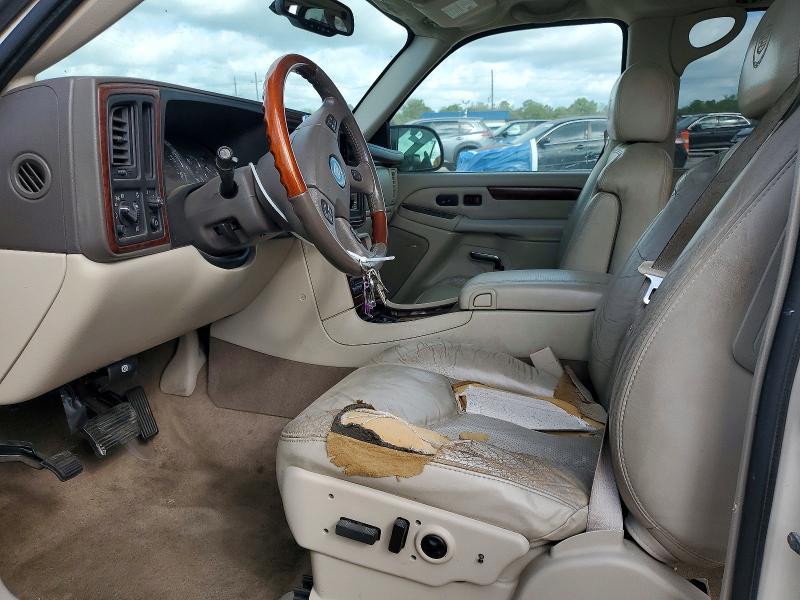 2005 Cadillac Escalade Luxury
