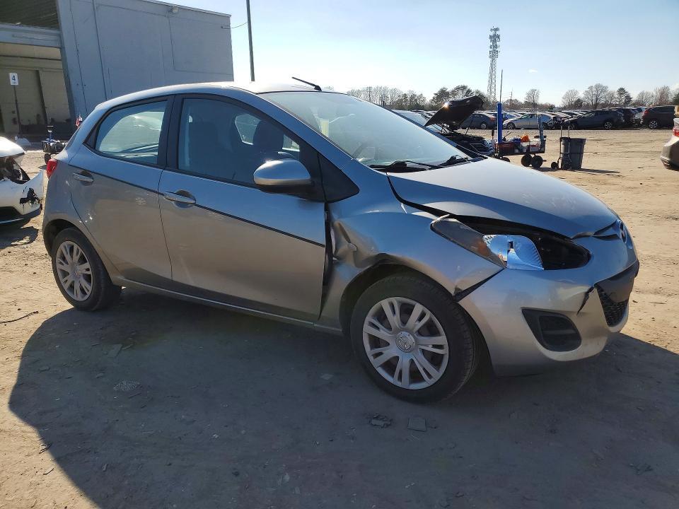 2013 Mazda 2
