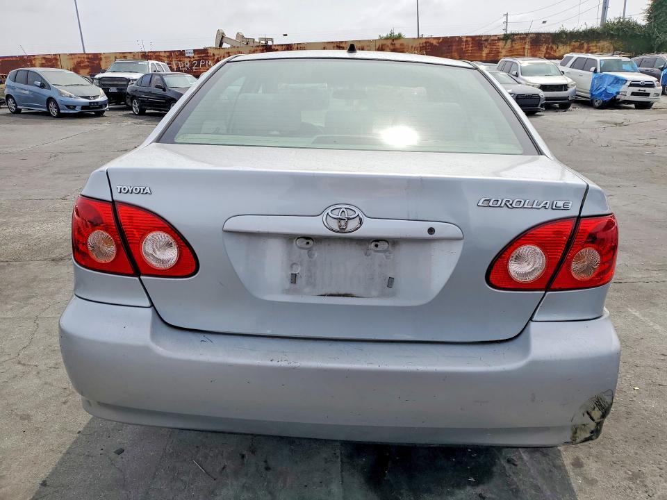 2005 Toyota Corolla le