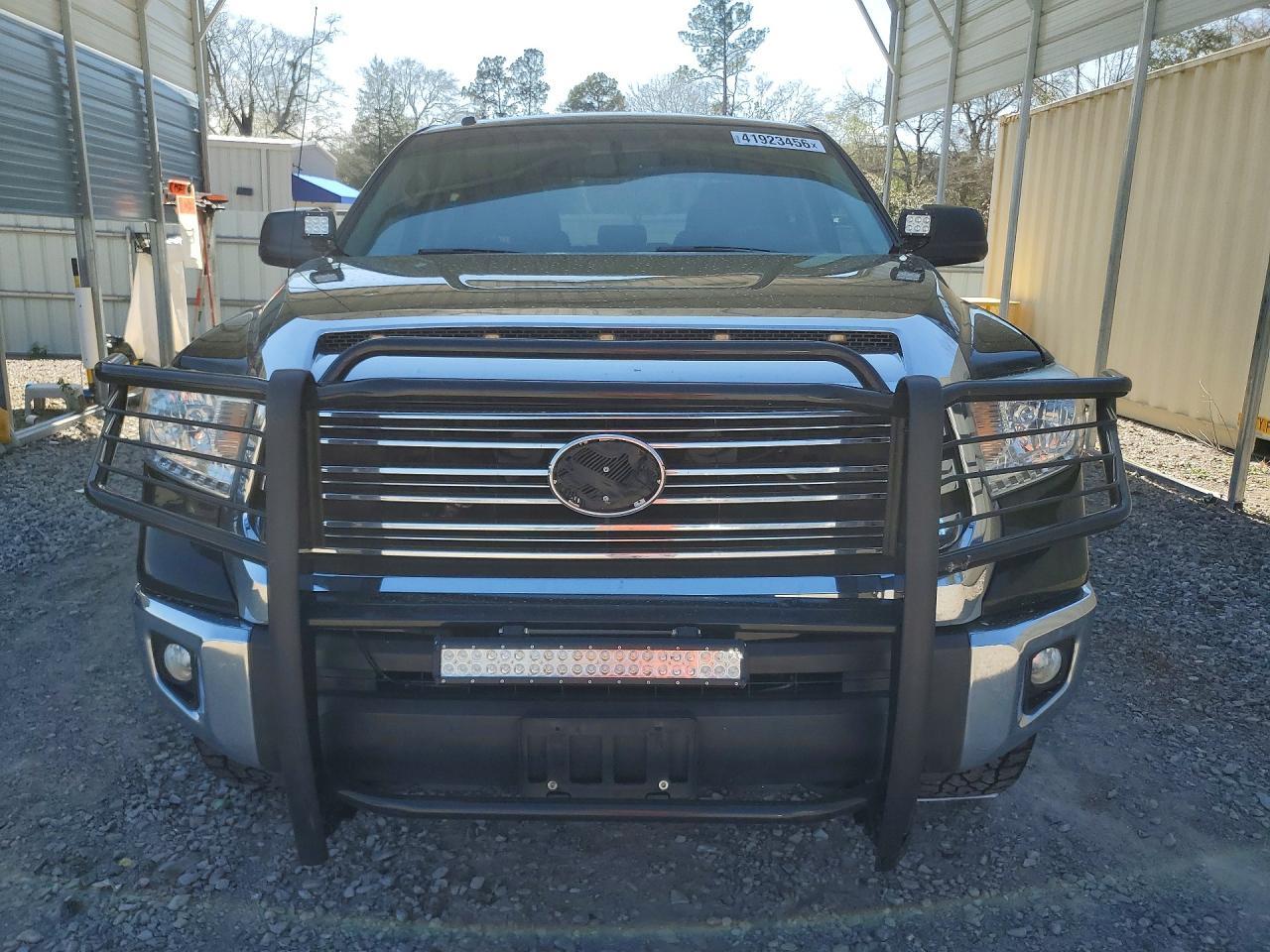 2015 Toyota Tundra SR5