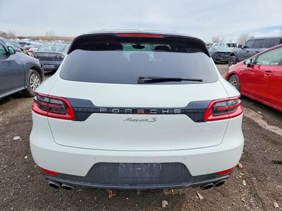 2015 Porsche Macan s