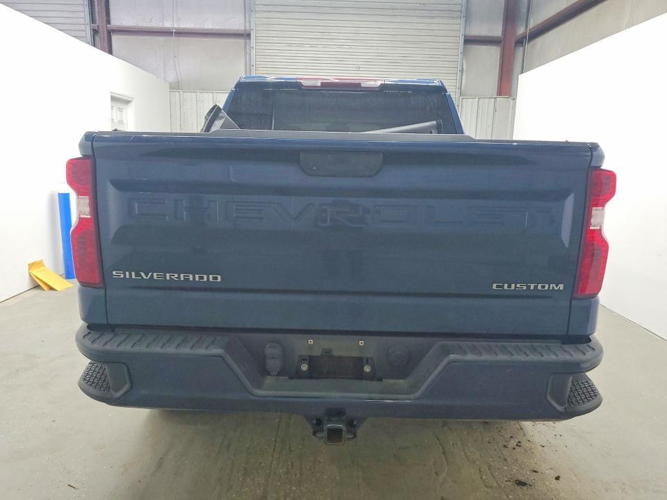 2022 Chevrolet Silverado C1500 Custom