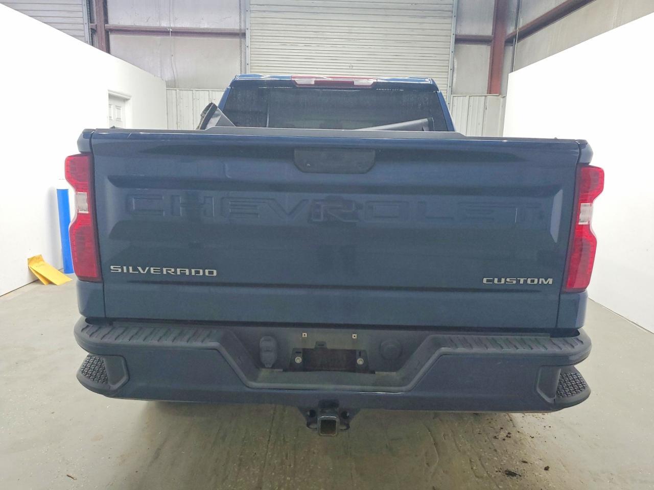 2022 Chevrolet Silverado C1500 Custom