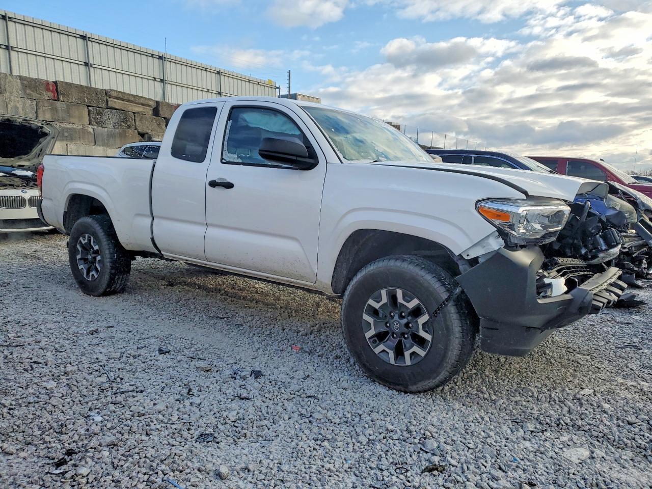 2022 Toyota Tacoma SR