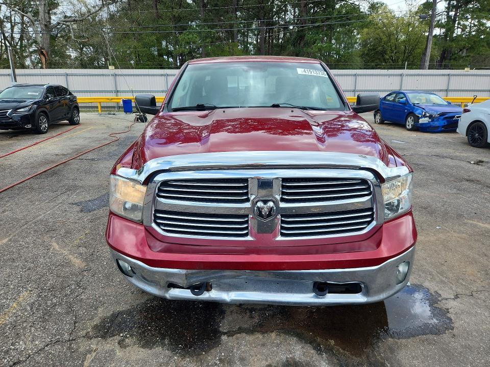 2015 Dodge RAM 1500 SLT