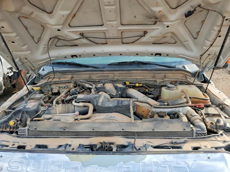 2014 Ford F550 Super Duty Flatbed Truck