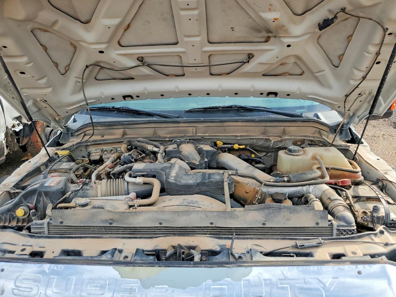 2014 Ford F550 Super Duty Flatbed Truck