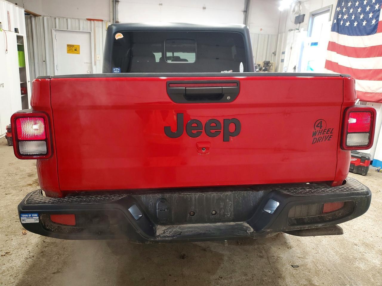 2021 Jeep Gladiator Sport