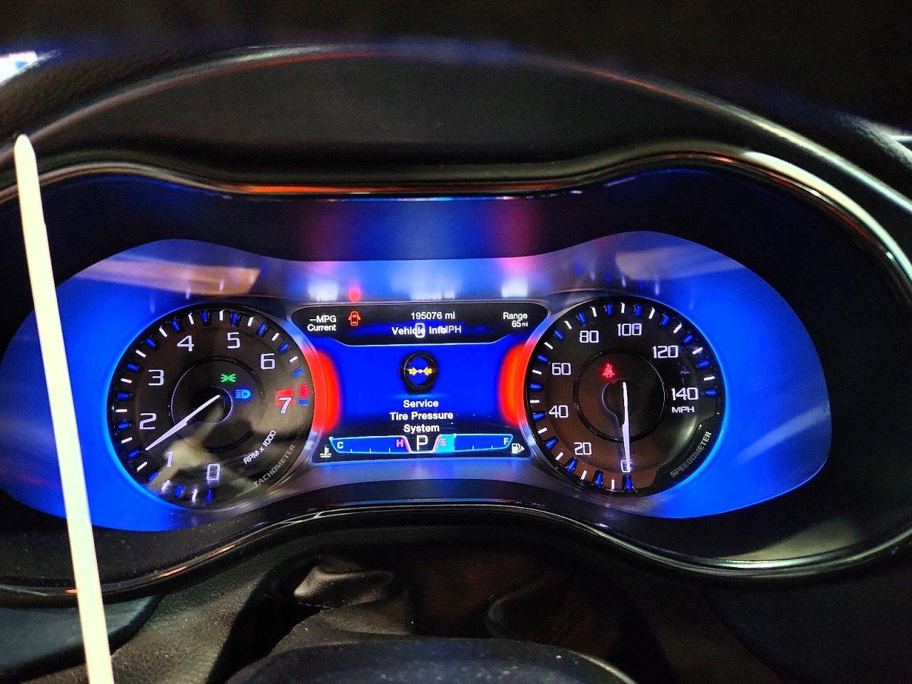 2016 Chrysler 200 s