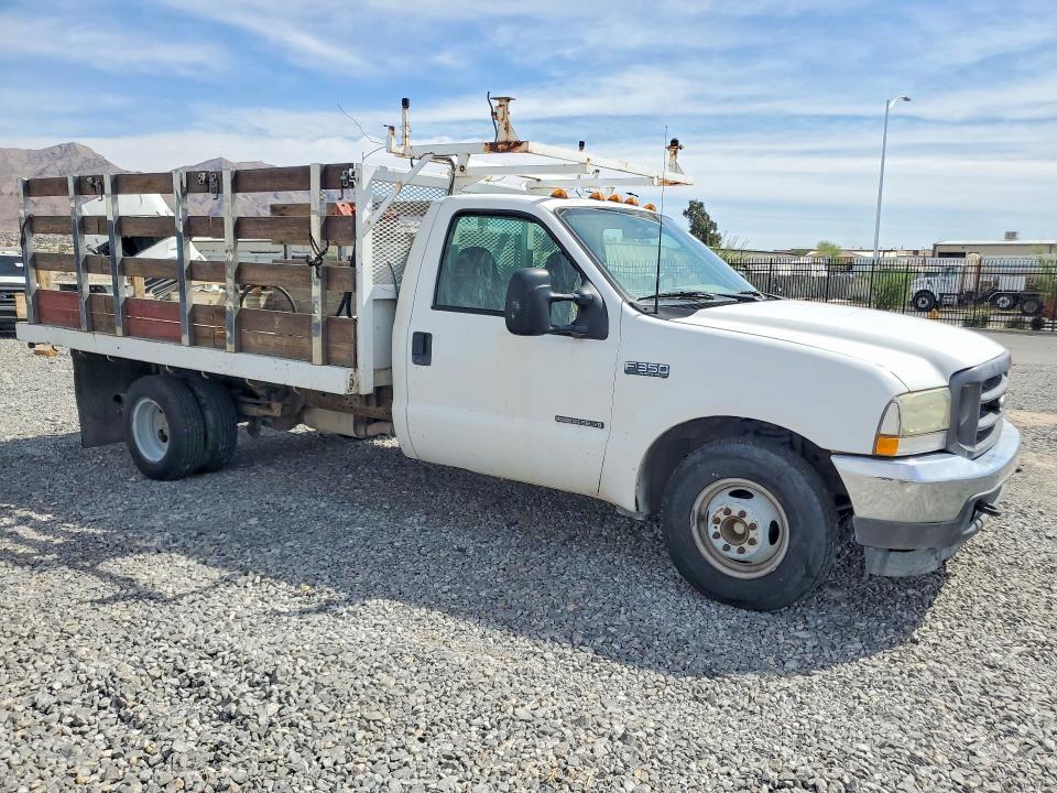 2002 Ford F350 Super Duty Flatbed Truck